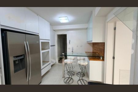 Apartamento à venda com 320m², 4 quartos e 4 vagas