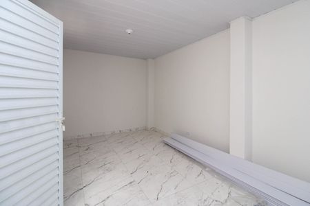 Quarto/Cozinha de casa para alugar com 1 quarto, 35m² em Jardim Miriam, São Paulo