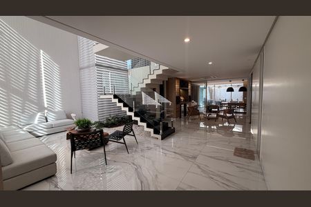 Casa de condomínio à venda com 510m², 5 quartos e 4 vagas Casa de condomínio à venda com 510m², 5 quartos e 4 vagasSala 1
