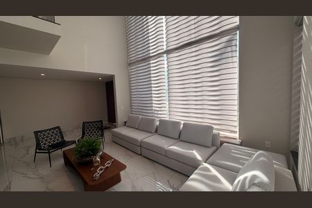 Casa de condomínio à venda com 510m², 5 quartos e 4 vagas Casa de condomínio à venda com 510m², 5 quartos e 4 vagasSala 1