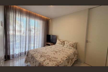Casa de condomínio à venda com 510m², 5 quartos e 4 vagasSuíte 4