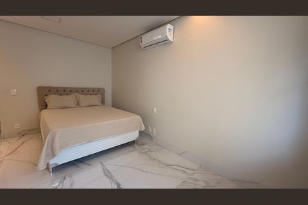 Casa de condomínio à venda com 510m², 5 quartos e 4 vagas Casa de condomínio à venda com 510m², 5 quartos e 4 vagasSuíte 1