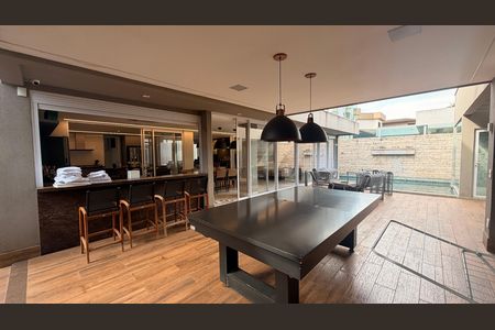 Casa de condomínio à venda com 510m², 5 quartos e 4 vagas Casa de condomínio à venda com 510m², 5 quartos e 4 vagasÁrea externa