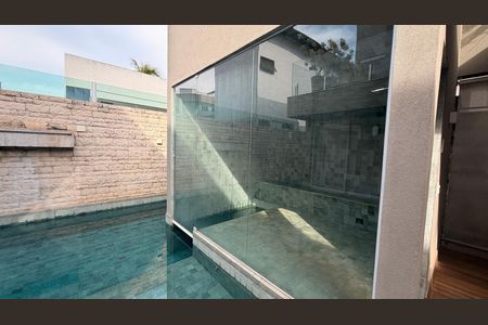 Casa de condomínio à venda com 510m², 5 quartos e 4 vagas Casa de condomínio à venda com 510m², 5 quartos e 4 vagasSaúna