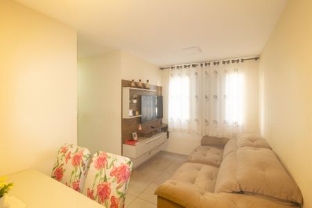 Sala de apartamento para alugar com 2 quartos, 44m² em Inhoaíba, Rio de Janeiro