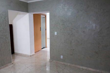 Casa para alugar com 110m², 2 quartos e 2 vagas Casa para alugar com 110m², 2 quartos e 2 vagasCozinha