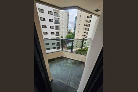 Apartamento à venda com 221m², 3 quartos e 3 vagas