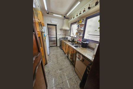 Apartamento à venda com 221m², 3 quartos e 3 vagas
