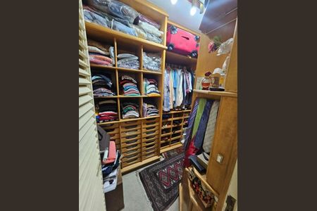 Apartamento à venda com 221m², 3 quartos e 3 vagas