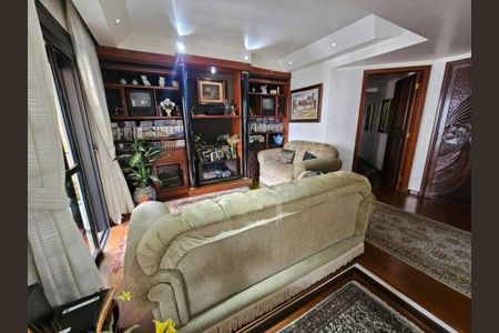 Apartamento à venda com 221m², 3 quartos e 3 vagas