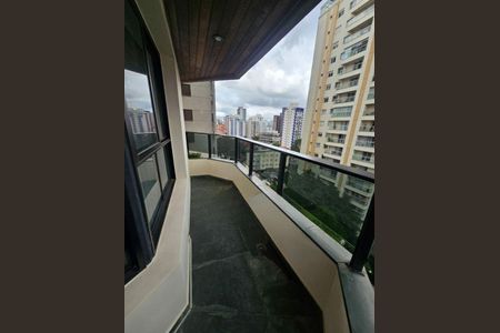 Apartamento à venda com 221m², 3 quartos e 3 vagas