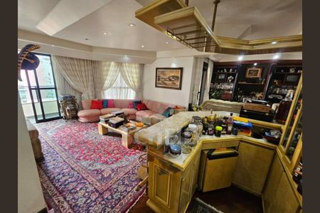 Apartamento à venda com 221m², 3 quartos e 3 vagas
