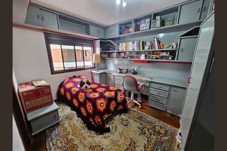 Apartamento à venda com 221m², 3 quartos e 3 vagas