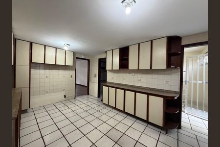 Casa de condomínio para alugar com 220m², 3 quartos e 1 vaga Casa de condomínio para alugar com 220m², 3 quartos e 1 vagaCozinha