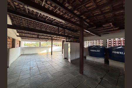 Casa de condomínio para alugar com 220m², 3 quartos e 1 vaga Casa de condomínio para alugar com 220m², 3 quartos e 1 vagaTerraço