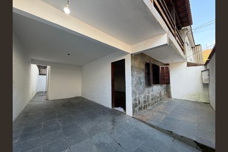 Casa de condomínio para alugar com 220m², 3 quartos e 1 vaga Casa de condomínio para alugar com 220m², 3 quartos e 1 vagaFrente da casa