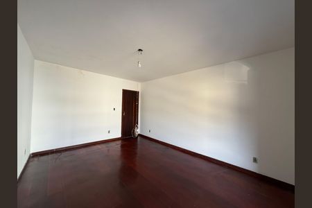 Casa de condomínio para alugar com 220m², 3 quartos e 1 vaga Casa de condomínio para alugar com 220m², 3 quartos e 1 vagaQuarto 1