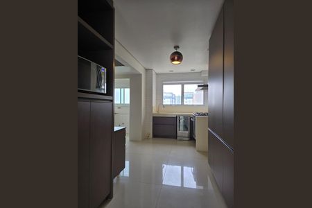 Apartamento à venda com 216m², 3 quartos e 4 vagas