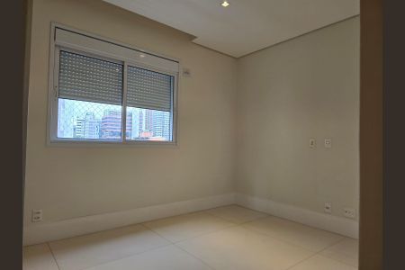 Apartamento à venda com 216m², 3 quartos e 4 vagas