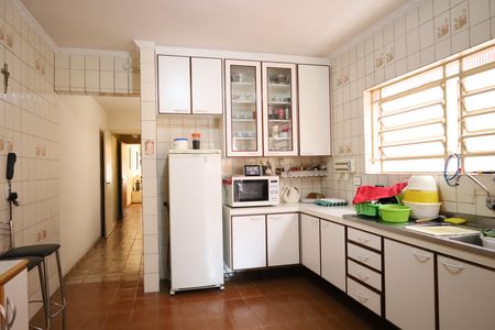 Casa à venda com 248m², 4 quartos e 2 vagasCozinha