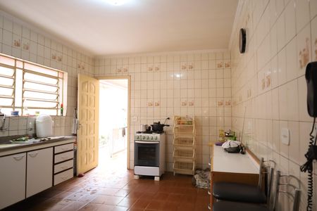 Casa à venda com 248m², 4 quartos e 2 vagasCozinha