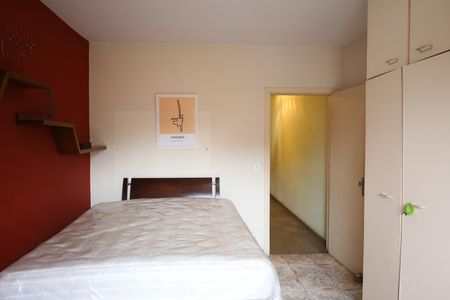 Casa à venda com 248m², 4 quartos e 2 vagasQuarto 1