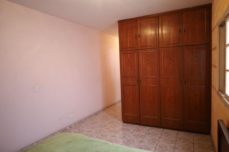 Casa à venda com 248m², 4 quartos e 2 vagasSuíte