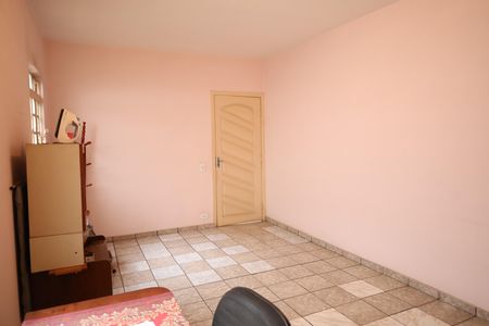 Casa à venda com 248m², 4 quartos e 2 vagasQuarto 4