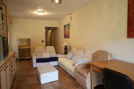 Casa à venda com 248m², 4 quartos e 2 vagasSala