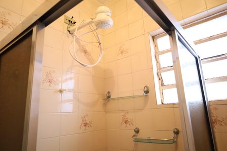 Casa à venda com 248m², 4 quartos e 2 vagasBanheiro
