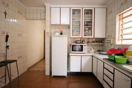 Casa à venda com 248m², 4 quartos e 2 vagasCozinha