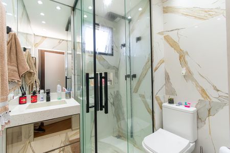 Apartamento à venda com 85m², 3 quartos e 1 vaga Apartamento à venda com 85m², 3 quartos e 1 vagaBanheiro da Suíte