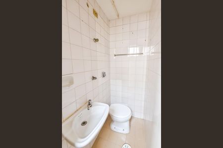 Apartamento para alugar com 103m², 2 quartos e 1 vaga Apartamento para alugar com 103m², 2 quartos e 1 vagaBanheiro de serviço