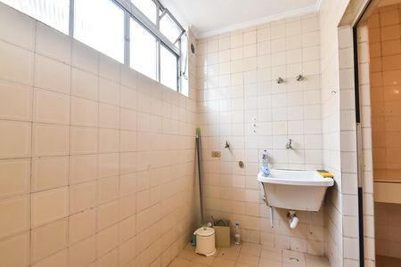 Área de serviço de apartamento para alugar com 2 quartos, 103m² em Aclimação, São Paulo