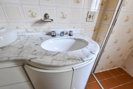 Apartamento para alugar com 103m², 2 quartos e 1 vaga Apartamento para alugar com 103m², 2 quartos e 1 vagaBanheiro