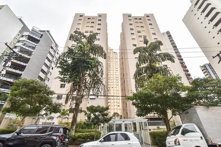 Apartamento para alugar com 103m², 2 quartos e 1 vaga Apartamento para alugar com 103m², 2 quartos e 1 vagaFachada