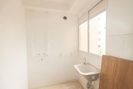 Apartamento para alugar com 42m², 2 quartos e 1 vaga Apartamento para alugar com 42m², 2 quartos e 1 vagaCozinha e Área de Serviço