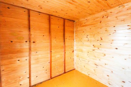 Quarto 1 de casa para alugar com 2 quartos, 35m² em Mathias Velho, Canoas