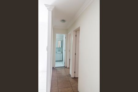 Corredor de apartamento para alugar com 2 quartos, 53m² em Centro, Carapicuíba