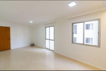 Sala de apartamento para alugar com 2 quartos, 58m² em Vila Marari, São Paulo