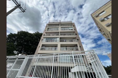 Apartamento para alugar com 66m², 2 quartos e 1 vagaFachada do bloco