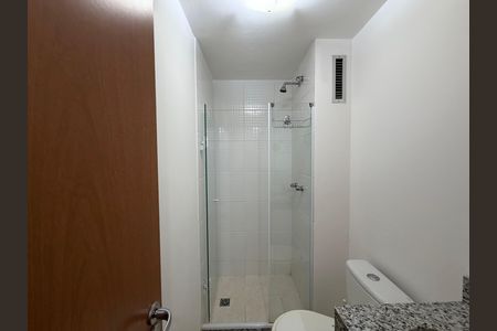 Apartamento para alugar com 66m², 2 quartos e 1 vagaBanheiro 