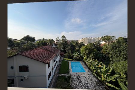 Apartamento para alugar com 66m², 2 quartos e 1 vagaÁrea de serviço - Vista