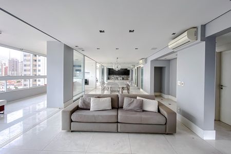 Apartamento para alugar com 178m², 2 quartos e 4 vagasSala