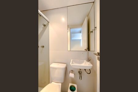 Apartamento para alugar com 178m², 2 quartos e 4 vagasBanheiro de serviço