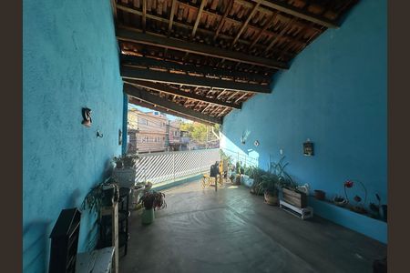 Casa à venda com 250m², 3 quartos e 2 vagas Casa à venda com 250m², 3 quartos e 2 vagasVaranda da Sala