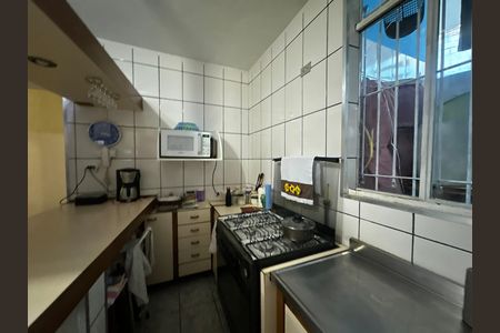 Casa à venda com 250m², 3 quartos e 2 vagas Casa à venda com 250m², 3 quartos e 2 vagasCozinha