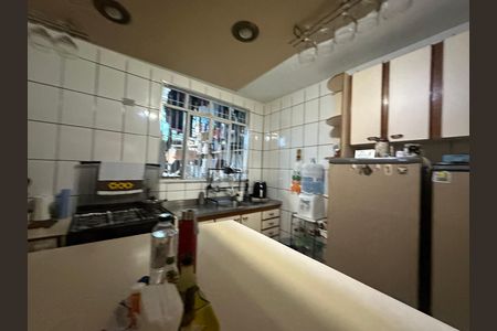 Casa à venda com 250m², 3 quartos e 2 vagas Casa à venda com 250m², 3 quartos e 2 vagasCozinha