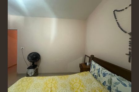 Casa à venda com 250m², 3 quartos e 2 vagas Casa à venda com 250m², 3 quartos e 2 vagasQuarto 1