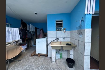 Casa à venda com 250m², 3 quartos e 2 vagas Casa à venda com 250m², 3 quartos e 2 vagasÁrea de Serviço